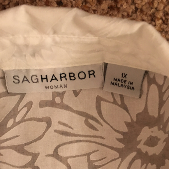 Sheer floral Sag Harbor blouse - Picture 3 of 6